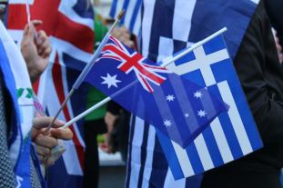 greek aussie flag